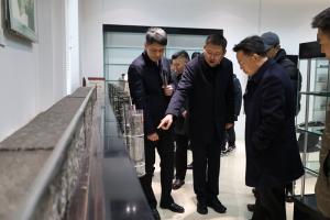 湖南洞口县委书记吴韬到访完美官方网站-完美wanmei（中国）
集团并签订合作框架协议